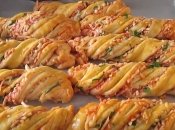 Ви закохаєтеся в цю вигнуту піцу