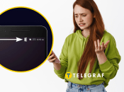 Девушка с телефоном