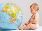 Когда ребенок начинает сидеть: памятка для мамы