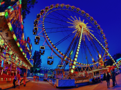 Місяць-парк (тематичне фото)