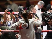 Олександр Усик із дружиною Катериною