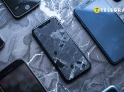 Треснувший экран не только портит внешний вид гаджета, но и может привести к более серьезным проблемам (фото создано с помощью ИИ)