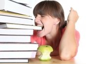 Как помочь выпускнику сдать экзамены: 8 советов родителям