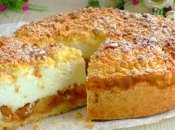 Восхитительный яблочный пирог с ванильным кремом