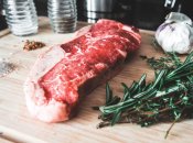 Быстрый способ разморозки мяса - простой лайфхак