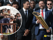 Джей Ди Вэнс сломал кубок