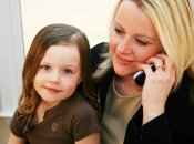 Удобный телефон для молодой мамы