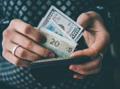 Виплати переселенцям продовжать автоматично