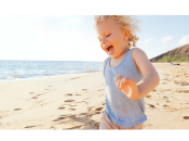 Если ребенок съел песок: что делать родителям