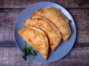 Як приготувати смачні чебуреки з м’ясом