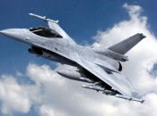 Истребитель четвертого поколения F-16