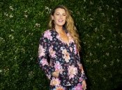 Блейк Лайвлі одягла красивий костюм на захід