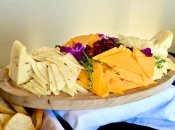 Видів твердого сиру багато, головне, аби він був натуральний