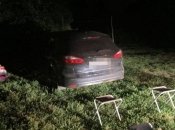 В России 2-летняя девочка села за руль и задавила младенца (фото)