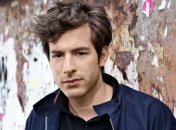 Марк Ронсон на первом месте в популярном чарте