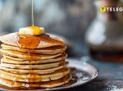 Оладьи – это вкусный и универсальный десерт (фото создано с помощью ИИ)