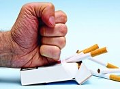 Ученые: Белым людям сложнее отказаться от курения