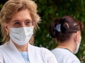 Лікарі як на фронті, пацієнти хочуть померти: лікування коронавірусу в Україні стало складніше