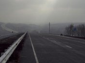 Укравтодор продолжает вести борьбу с ямочностью   