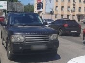 В Одессе водитель на Range Rover дважды нарушил ПДД и сбил 10-летюю девочку (фото)