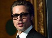 Брэд Питт спел перед толпой зрителей (Видео)