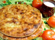 Осетинские пироги «Картофджын» – пирог с картошкой .