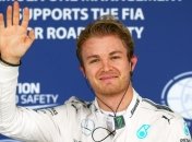 "Мерседес" не может найти замену Росбергу