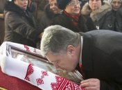 Итоги 30 ноября: Порошенко рассказал о дате Объединительного собора, в Керченском проливе столкнулись два судна, Россия перебросила к границе технику