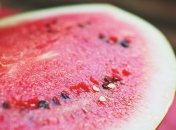 Спеціалісти розповіли, кому не можна їсти кавуни