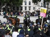 Антирасистские протесты в Лондоне: тысячи людей вышли на улицы вопреки рекомендациям властей