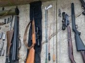 У жителя Днепра обнаружили арсенал оружия (Видео)