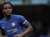 Форвард Челси Батшуайи близок к переходу в Рому
