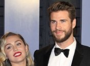 Поклонники Майли Сайрус подозревают, что певица беременна от Лиама Хемсворта