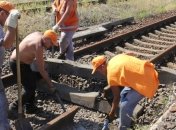 Гройсман пообещал развить железнодорожное сообщение с Мариуполем