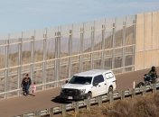 Трамп одобрил строительство еще одного участка "мексиканской стены"