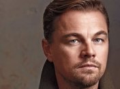 Ди Каприо беззаботно прогулялся с мусорным пакетом вместо сумки