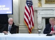 Коронавирус у сотрудников Белого дома: Пенс решил "дистанцироваться" от Трампа