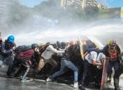  На протестах в Венесуэле за день пострадали почти 250 человек