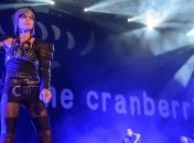 Внезапная смерть солистки "The Cranberries": самые известные песни группы (Видео)