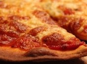 В США мусульманин подал иск на $100 миллионов из-за пиццы со свининой