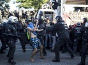 Столкновения в Гамбурге: пострадали более 70 полицейских