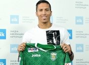 Официально: "Карпаты" подписали хавбека "Ромы"