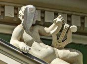 "Бутылочное" искусство в Одессе породило волну шуток и мемов