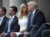 Сын Трампа признался, что отец часто передаривает ему свои подарки