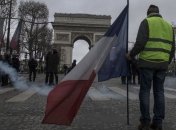 Итоги 10 декабря: Новые тарифы на тепло, ЧП во Франции и санкции против оккупантов