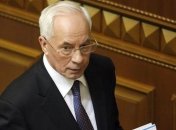 Активисты подарят Азарову лопату, чтобы расчищал снег