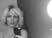 Эрика стала блондинкой