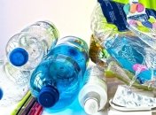 Ученые изобрели метод переработки пластика в топливо