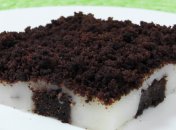 Шоколадное пирожное с ванильным кремом