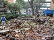 Число жертв землетрясения в Индонезии возросло